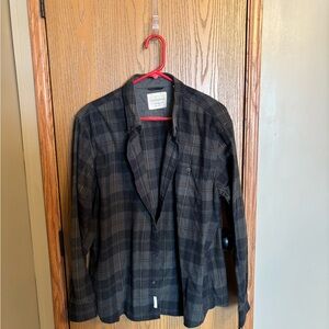 Weatherproof Men’ Black and Green Plaid Button-Up Flannel